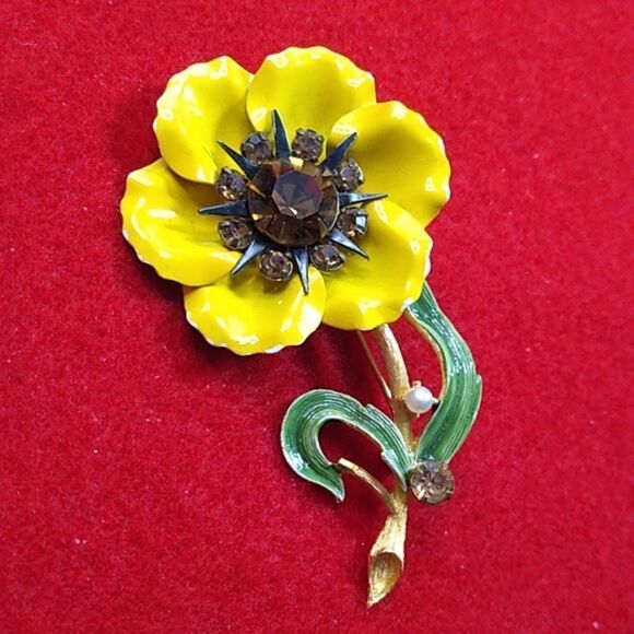 Vintage Brooches for Sale with Amethyst and Rhinestones Vintage Weiss Yellow Enamel Brown Eye Susan Brown Rhinestones One faux Pearl
